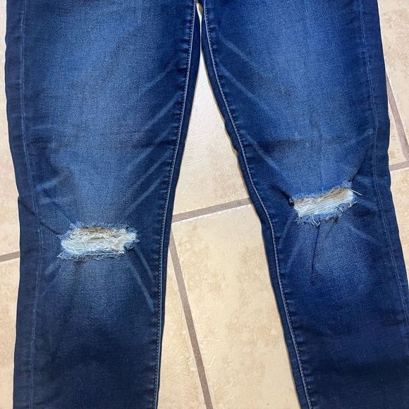 American Eagle Ne(x)t Level Ripped Curvy High-Waisted Jegging Crop Size 10 - Picture 3 of 9